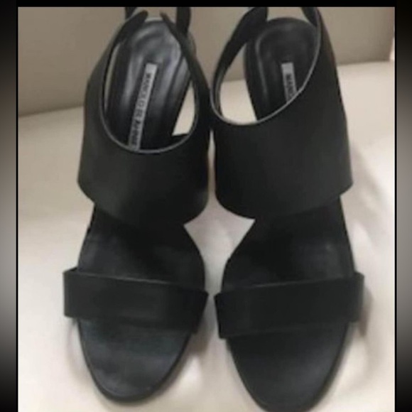 Manolo Blahnik slingbacks - Picture 3 of 4